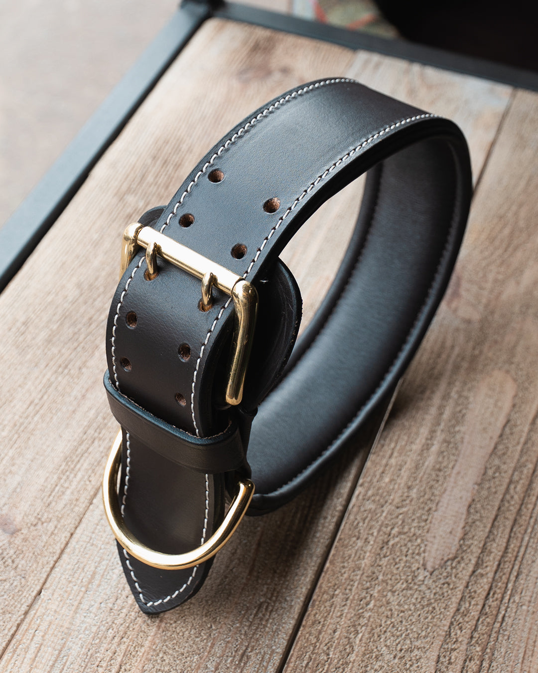 Leather Dog Collar with Contrast Stitching - K9C24