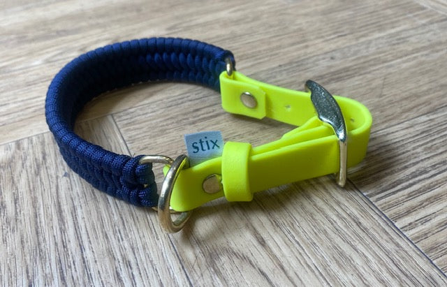 Stix Collar - Navy with Yellow