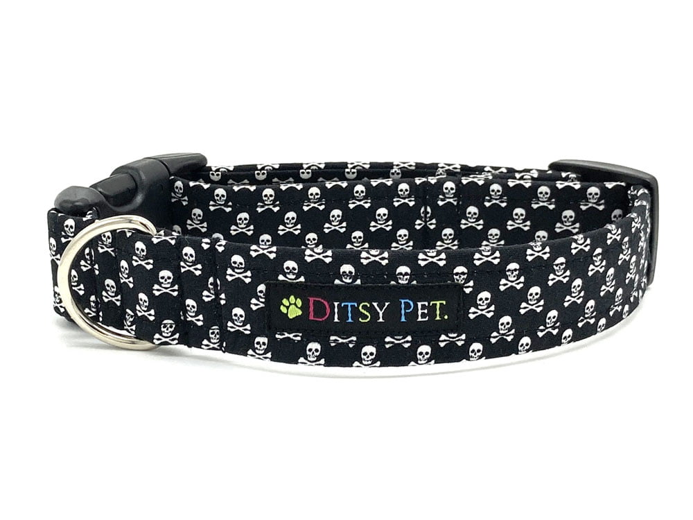 Skull and Crossbone Dog Collar